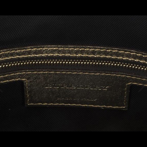 Burberry Horseferry Check and Leather Cluth - Picture 4 of 4